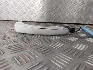 Poignée extérieur avant droite - DS DS5 PHASE I (1) - De 06-2011 à 03-2016 - Picture 1 of 3