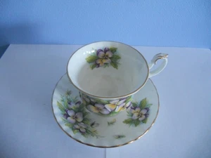 GOLDEN CROWN E & R TEETASSE & UNTERTASSE ERINNERUNGSSERIE - AUFRICHTIG - Bild 1 von 8