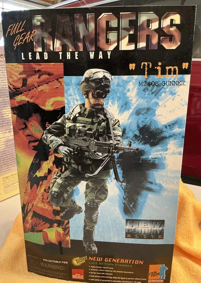 2001 年 - 龙型 1/6 全装备美国陆军游骑兵队“Tim”M240B 枪手 #70068 全新带盒 — 第 1/4 张图片