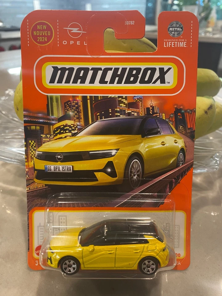 2024 Matchbox 2022 Opel Astra #87 Giallo 87/100 - Immagine 1 di 1