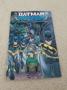 Batman Brotherhood Of The Bat #1 - 50 years into the future  NM/VF - Picture 1 of 12