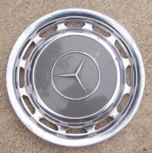 Vintage Mercedes Benz Hubcap Grey & Silver - 15 Inches - Picture 1 of 2