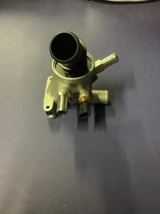 New Genuine Mopar Thermostat For Jeep Wrangler JK 2.8L CRD 2011-2018 68092350AA - Picture 1 of 5