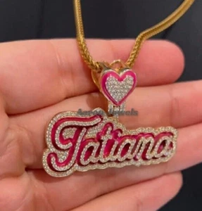 Hombre 4.47 Ct Moissanita Hasta 7 Letras PERSONALIZADO Dama Colgante Plata Pasa Probador - Imagen 1 de 7