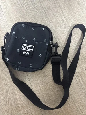 Bandolera Obey Foto 1 de 3