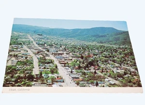 Vintage Postkarte 1976 Luftbild Ukiah Kalifornien mit gewellten Kanten - Bild 1 von 2