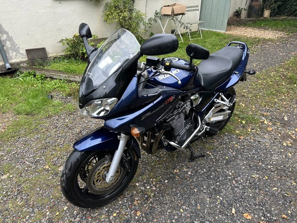 Suzuki GSF 1200S Bandit - Image 1 of 4