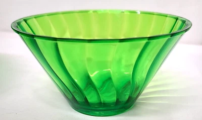 Juego de 5 cuencos de plástico verde día de San Patricio regalos de fiesta contenedor de trébol de la suerte Foto 1 de 4