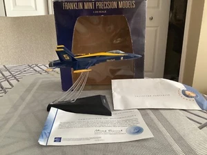 Franklin mint 1:100 ARMOUR COLLECTION , F-18 HORNET "BLUE ANGELS - Picture 1 of 9