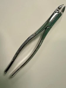 Pinza Extractora 10s Molar Superior Dentada Universal 10S Inoxidable 1208 Dental - Imagen 1 de 6