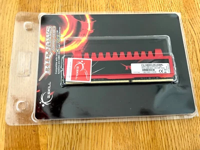 G. SKILL Ripjaws PC3-12800 DDR3 1600mhz 4GB F3-12800CL9S-4GBRL Desktop Memory - Image 1 of 2