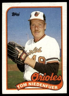 1989 Topps #651 Tom Niedenfuer - Image 1 of 2