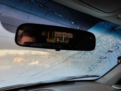 Used Front Center Interior Rear View Mirror fits: 2016 Kia Soul w/o automatic di - Image 1 of 4