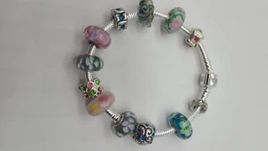 Pandora Armband mit 12 Pugster & European Charms,s + Geschenkbox - Bild 1 von 7