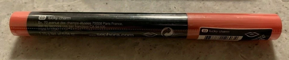 Nuevo lápiz labial Sephora Rouge brillo suave: encanto de la suerte Foto 1 de 1