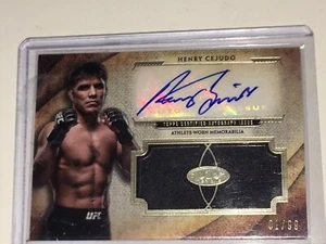 Henry Cejudo 01/99 Auto Fighter Worn Relic 2018 Topps Knockout UFC MMA Autograph - Picture 1 of 13
