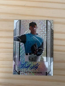 2021 Leaf Valiant #BACH2 Cristian Hernandez - AUTO - Picture 1 of 2