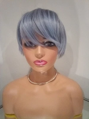Peluca corta Pixie Bob azul gris Foto 1 de 4