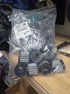 12 NUEVOS Quincy Part# 110377E050, filtros de aire MONTAJE DE 12 FILTROS - Imagen 1 de 3