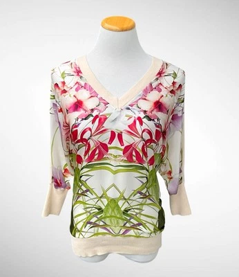 Ted Baker London Floral Front V-Neck Sweater Silk Cashmere, Size 1 (XS-4) - Image 1 of 4