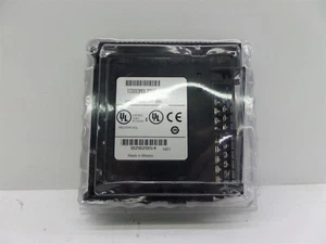 GE Fanuc IC693MDL231F 24VAC 8PT Isolated Input Module - Picture 1 of 7