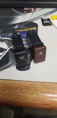 Interruptor Hazzard 0K012 66460 Def Sw 0K011 66640 1995 1996 1997 Kia Sportage Foto 1 de 2