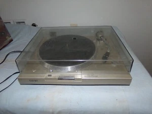 Vintage Sony PS-T20 Turntable Plattenspieler mit Staubschutz funktioniert einwandfrei - Bild 1 von 8