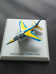 Armour Collection 5035 - Alpha Jet 40+80 Luftwaffe "Acrobatic" 1/100 - Picture 1 of 7