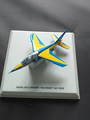 Armour Coleção 5035-Alpha Jet 40+80 Luftwaffe "Acrobático" 1/100 - Imagem 1 de 4