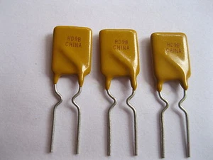 500 pcs Resettable Fuse 30V 1.6A Radial Leaded PPTC PolySwitch New Hot Sale - Picture 1 of 3