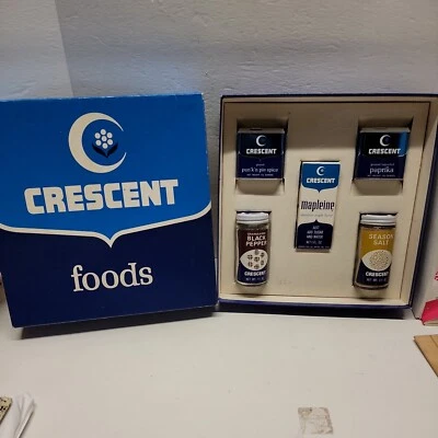 Vintage Crescent Spice kit, pun'k'n pie, paprika, Mapleine, pepper, season Seatl - Image 1 of 4