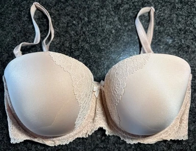 Sujetador Victoria’s Secret 34DD Dream Angels Multi-Way Beige Con Aros Foto 1 de 4