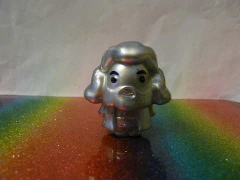 Ooshies Harry Potter  TITANIUM RUBEUS HAGRID Mini Figure Mint OOP Cover