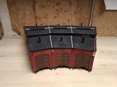 MARKLIN HO. 72881. MAQUETTE HANGAR A LOCOMOTIVES AVEC ECLAIRAGE. BELLE OCCASION  - Photo 1/4