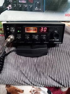 Lowe TX 40 40 canaux mobile cb transciever en boîte très propre veuillez lire - Photo 1/9