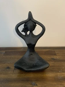 Escultura de figura de postura de yoga Mikasa, negro mate - Imagen 1 de 5