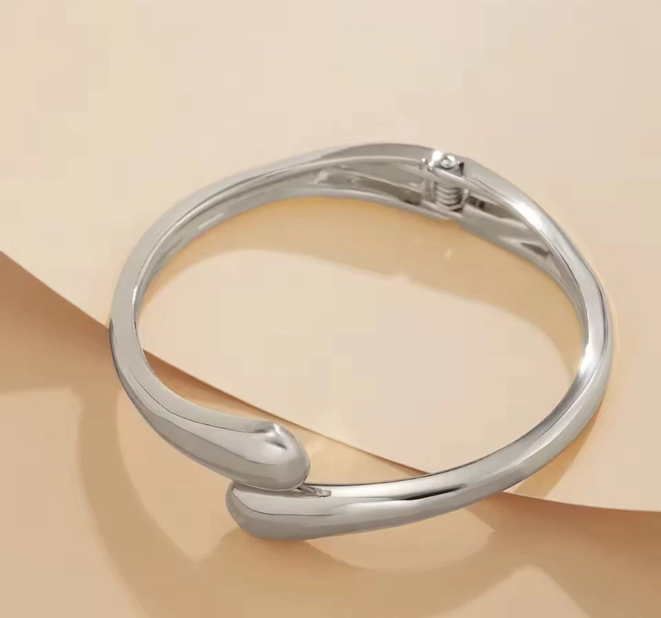 Silver Cuff Spring Bangle Bracelet Teardrop Water Open Nice Finish NEW - Image 1 of 1