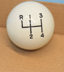 4 speed engraved shift knob WHITE 3/8"-16 for Hurst chrome shifter sticks - Picture 1 of 2