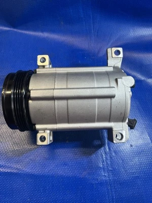 USED   A/C Compressor For 2007 2008 2009 2010 2011 2012 GMC Acadia 3.6L - Image 1 of 4