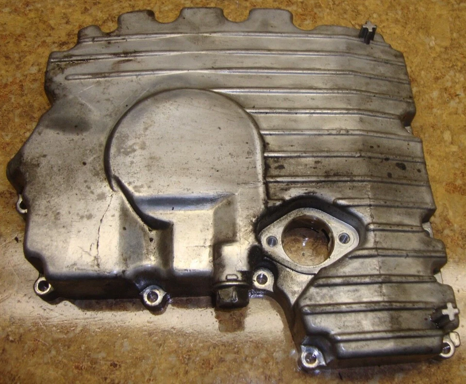 Yamaha YZF600R 2004 02 YZF600R YZF 600R motor drenaje aceite cárter tapón inferior J8 Foto 1 de 1