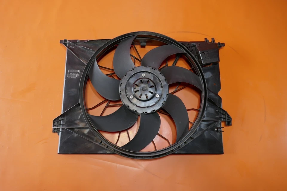 MERCEDES BENZ S550 COOLING FAN 2010 2011 2012 2013 A2215000993 S400 600W OEM - Image 1 of 4