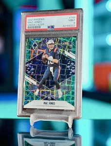 Mac Jones RC 2021 refractor/25 PSA 9 Panini Phoenix Lazer paralelo POP 2 - Imagen 1 de 2