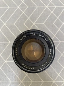 Yashica Auto Yashinon DS 50mm F/1.4 M42 (Tomioka) - Picture 1 of 8