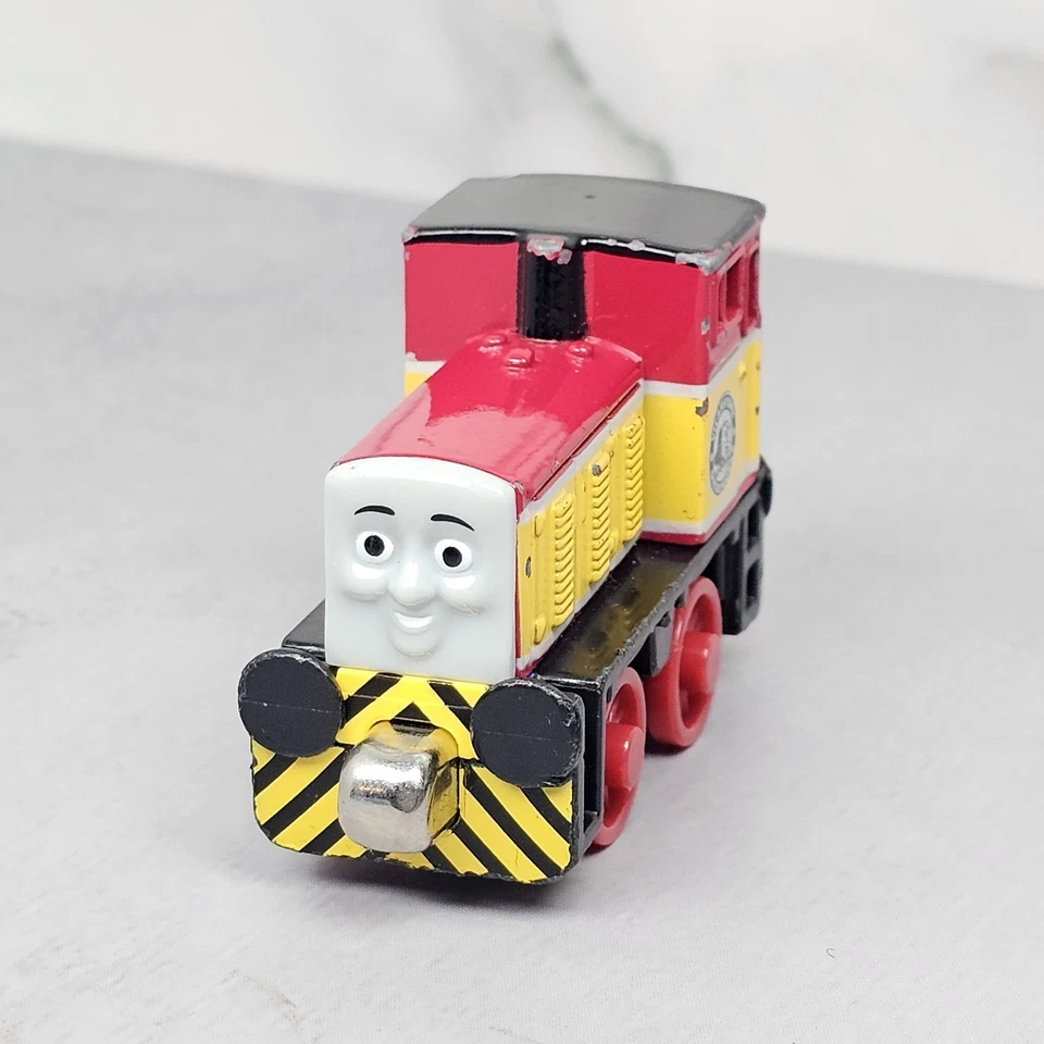 Thomas & Friends Dart 2010 DieCast Train Lote Mattel Take Along Magnético SH16 Foto 1 de 4