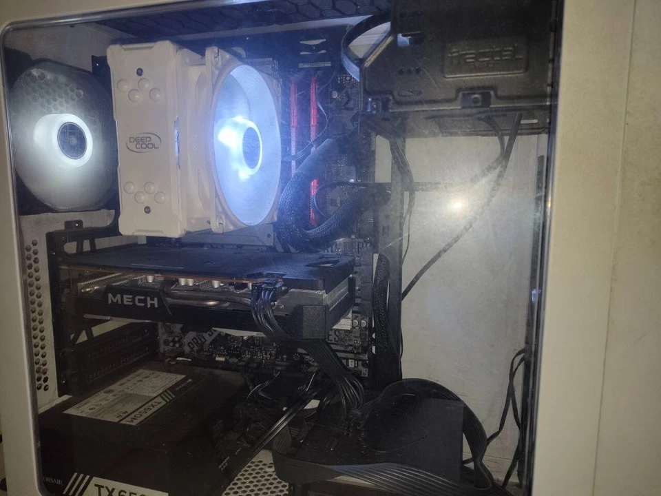 Desktop i5-11400 RX6600 16GB RAM B650 PRO4 FRACTAL DESIGN FOCUS G (LEGGERE DESC) - Immagine 1 di 2