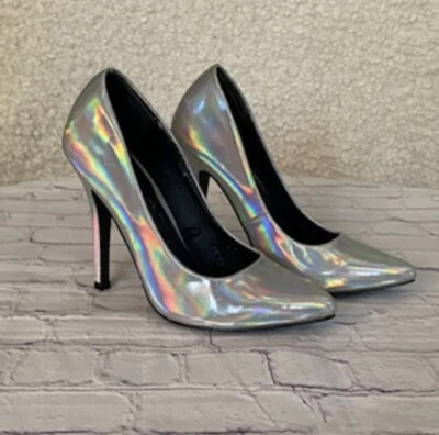 FOREVER 21 Tacones Altos Punta Talla 7 Gris Brillo Metálico Foto 1 de 4