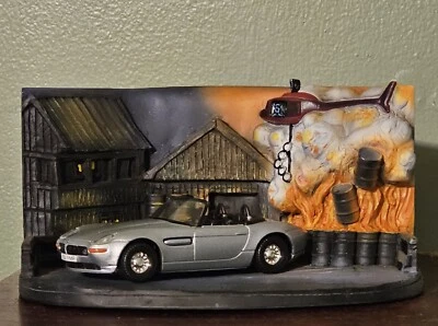 Vintage 2001 CORGI CC99105 James Bond 007 BMW Z8 & Diorama With Box Limited  - Image 1 of 4