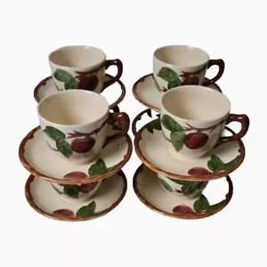 Lote de 8 ~ Juego de tazas y platillos de manzana franciscanos estampados en la parte posterior de Inglaterra - Imagen 1 de 8