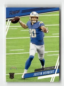 2020 Panini Chronicles Prestige Rookies Aggiornamento #303 Justin Herbert Caricabatterie RC - Foto 1 di 2