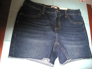 SO Girls Mid Rise Pull-On Denim Shorts ~ Youth Size 16 NWT - Picture 1 of 4